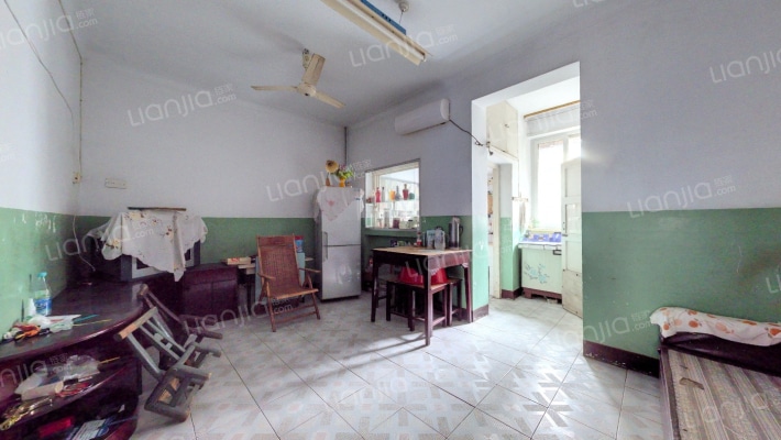 三六零七生活小区二手房实景图