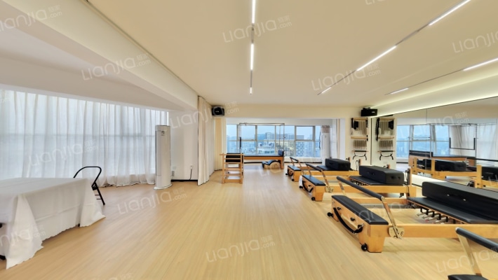 兴威名座二手房实景图