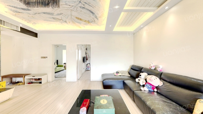 交警宿舍二手房实景图