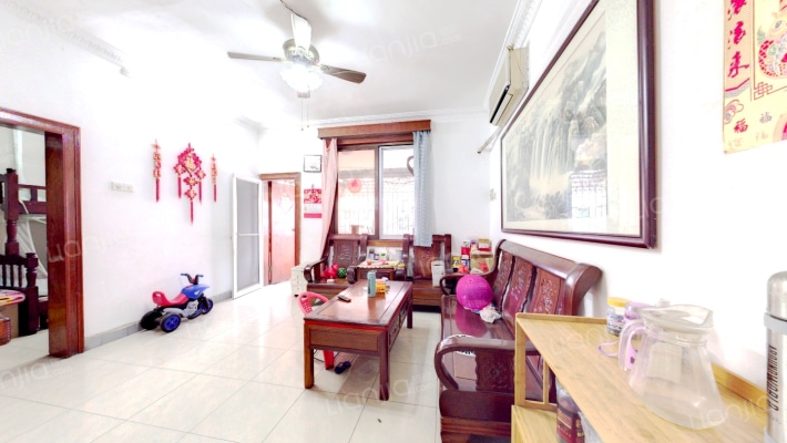 半导体器件厂宿舍二手房实景图