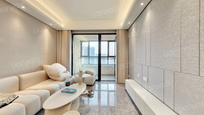 保利天汇二手房实景图