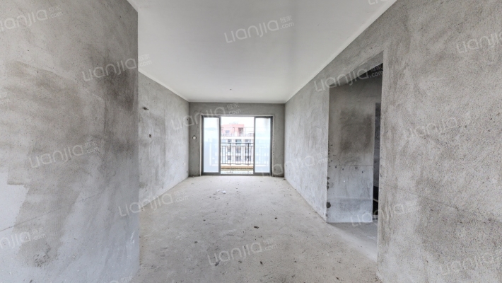 美林假日二手房实景图