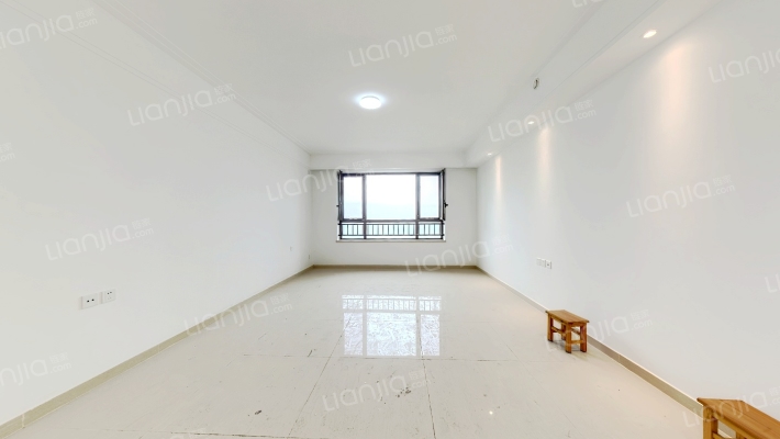 保利金香槟二手房实景图