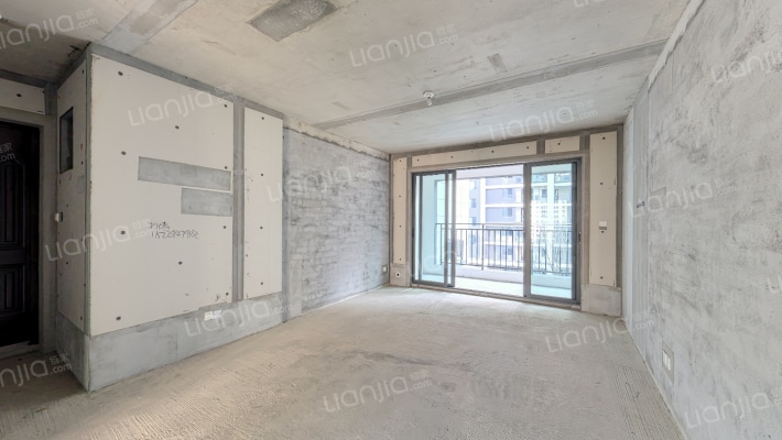 轨道中建麓江府二手房实景图