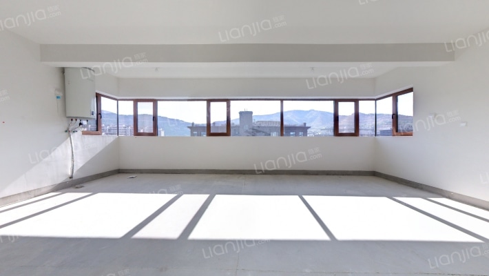 柏悦府二手房实景图