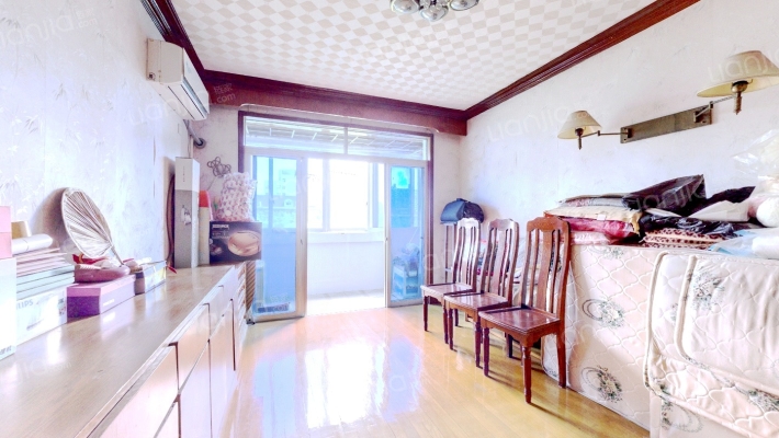 立新中路82弄二手房实景图