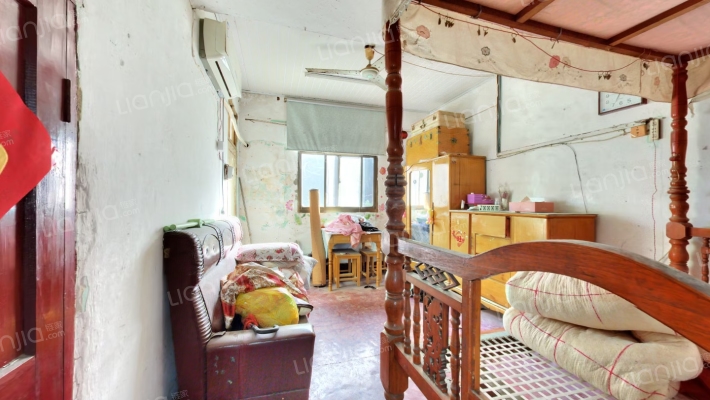 金属公司宿舍二手房实景图