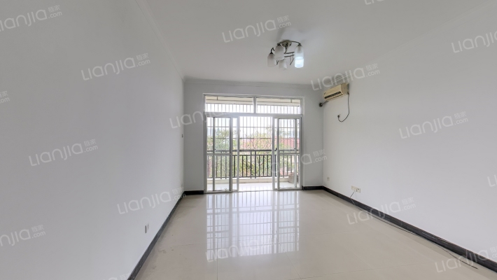 鸿运苑二手房实景图