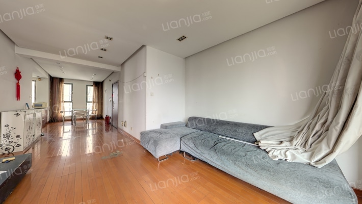 万杨香樟公寓二手房实景图