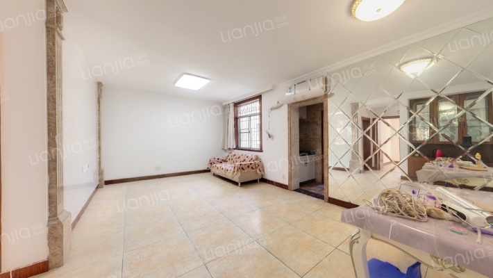 瑞景新村寿鹤苑二手房实景图