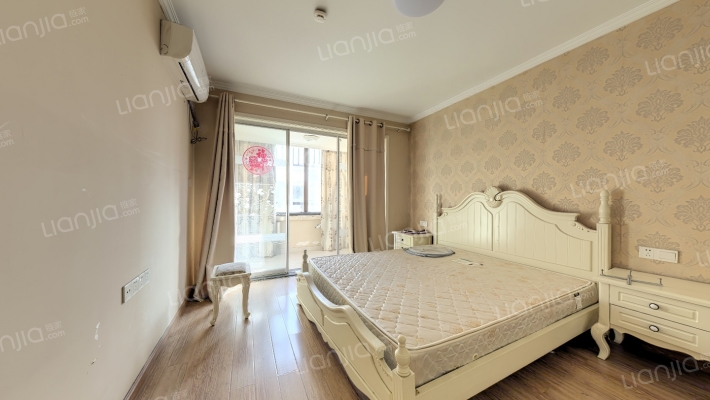 晶晶大厦二手房实景图