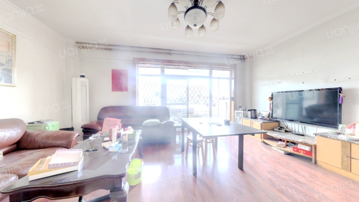 新世界丽晶花园二手房实景图