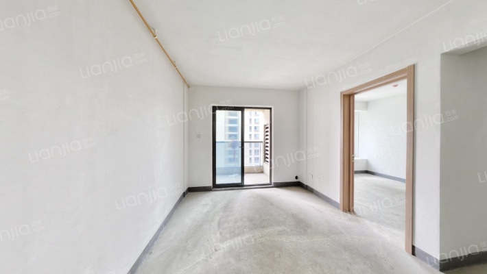 塘珑华庭二手房实景图