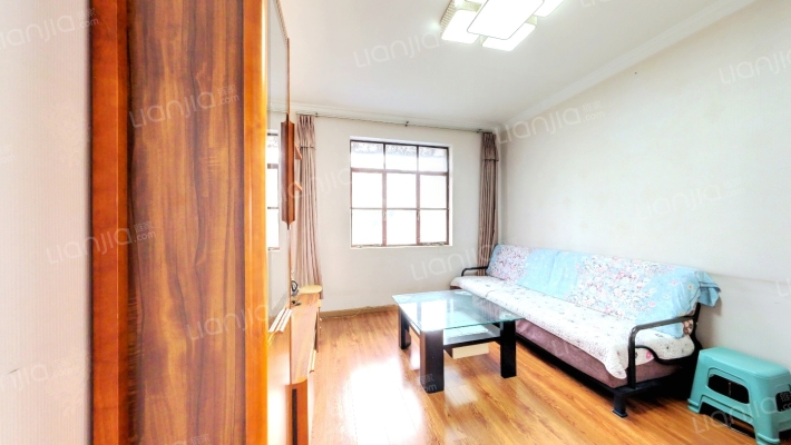 怡康温泉新村B区二手房实景图