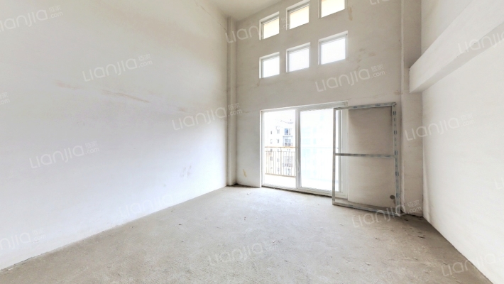 沿海丽水佳园二手房实景图