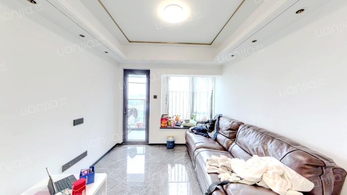 万科城市之光F区二手房实景图