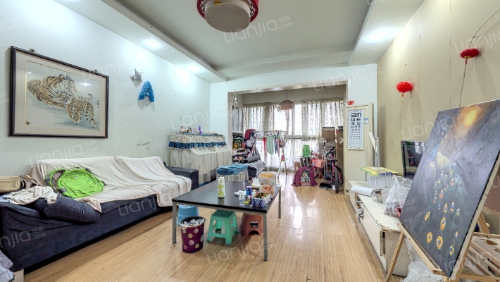 川大河畔二手房实景图