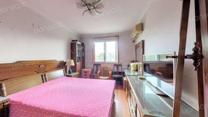 上海中学住宅区二手房实景图