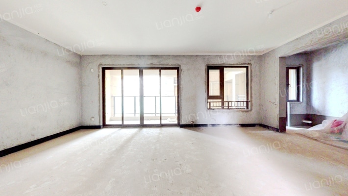 麓铭花涧集二手房实景图