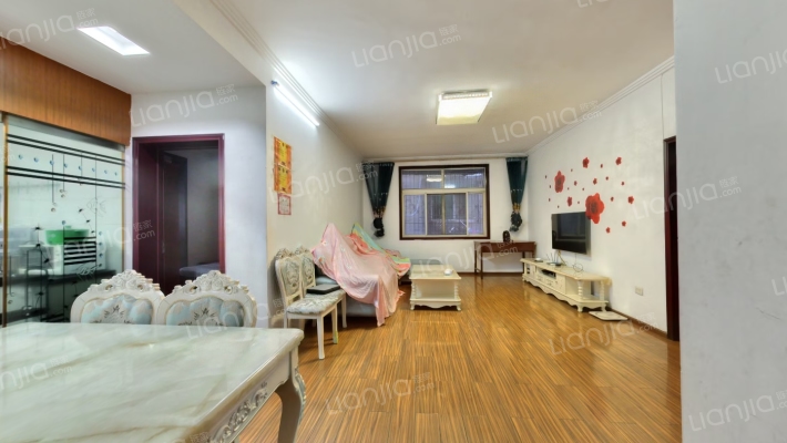 怡辛苑小区二手房实景图