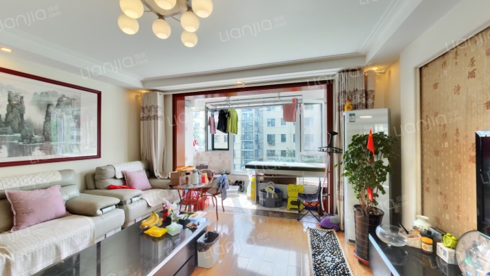 世纪华庭二手房实景图