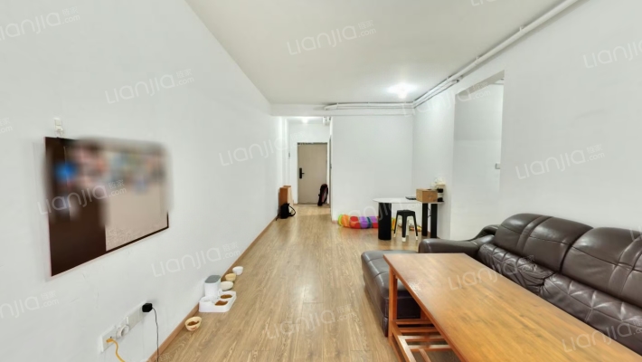 世茂美的云筑二手房实景图