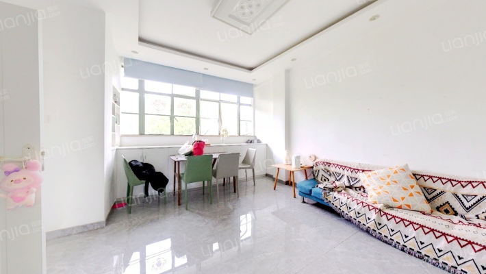 流虹路二手房实景图