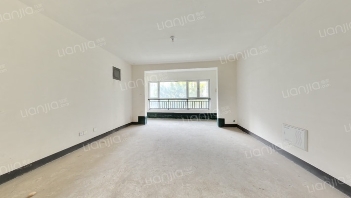 中南樾府二手房实景图