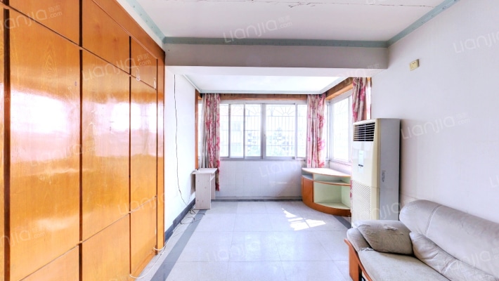 茅家小区西区二手房实景图