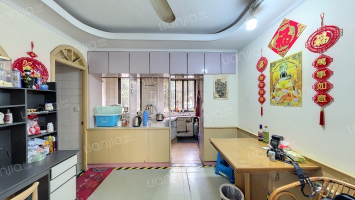 水闸小区二手房实景图