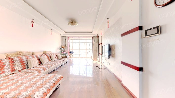 怡翠山庄二手房实景图