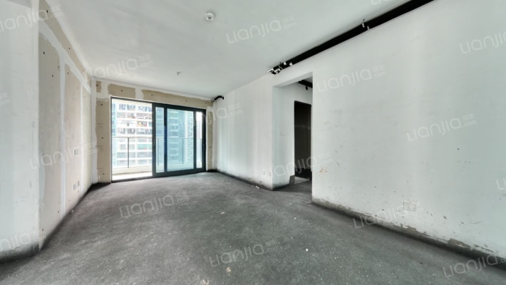 信义金御半山珑门二手房实景图