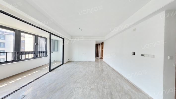 保利和光尘樾三期二手房实景图