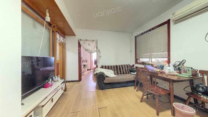 西宝花园二手房实景图