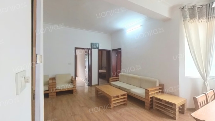 人事局宿舍二手房实景图