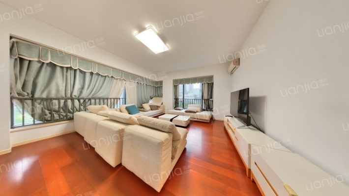 武汉天地二期A8二手房实景图