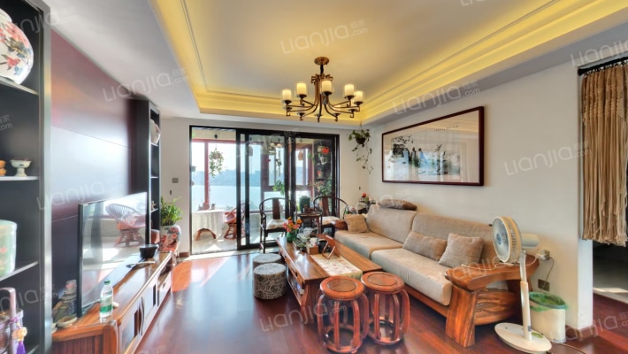 万科紫台二手房实景图