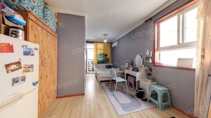 新新公寓二手房实景图