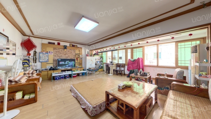 恒辉花园二手房实景图