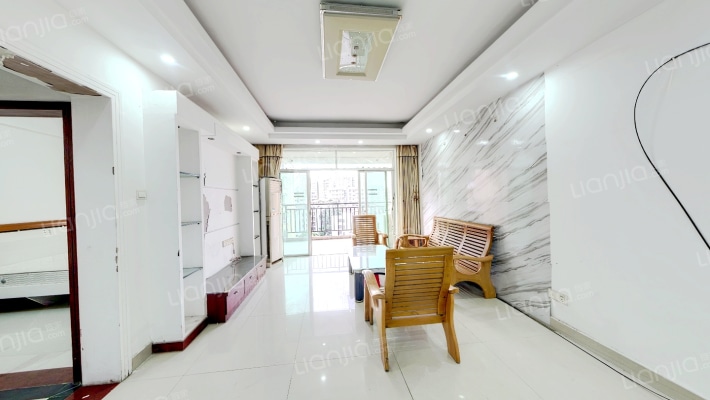 康盈商贸广场二手房实景图