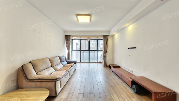 招商依云华苑二手房实景图