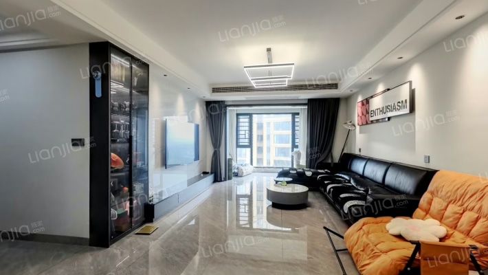 中航·翡翠湾二手房实景图