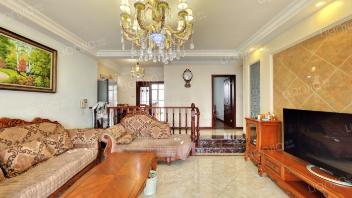 那城二手房实景图