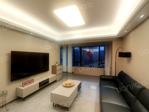 整租·未来之城六期 3室2厅 东南