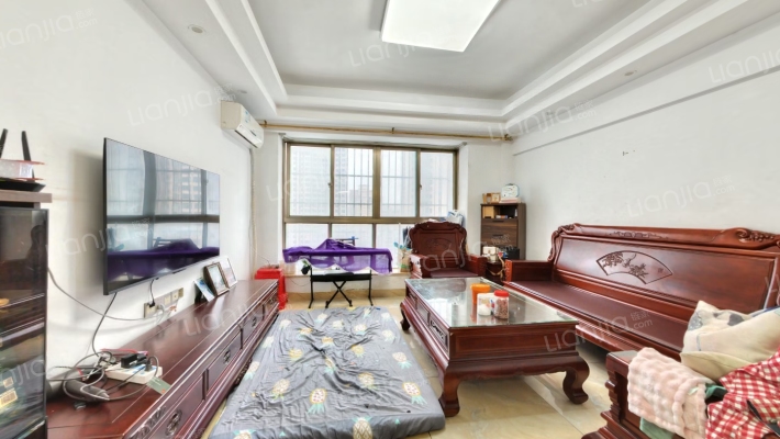 金银小区二手房实景图