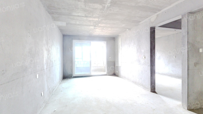 欧堡利亚紫宸二手房实景图