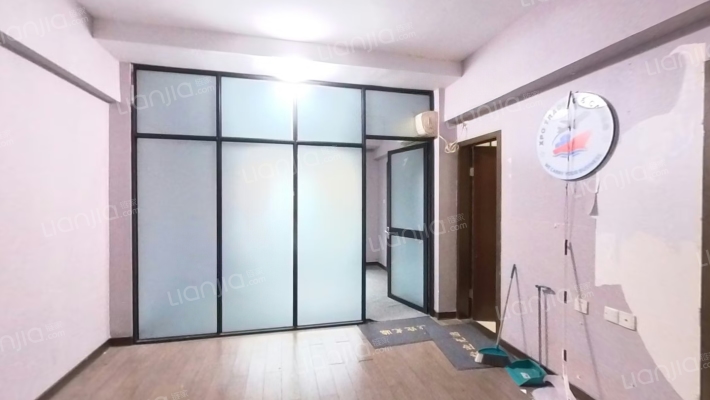 比佛利商务公寓二手房实景图