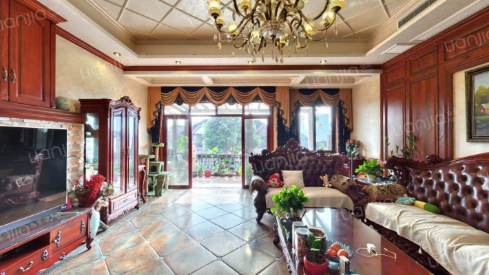 融创博爵堡二手房实景图