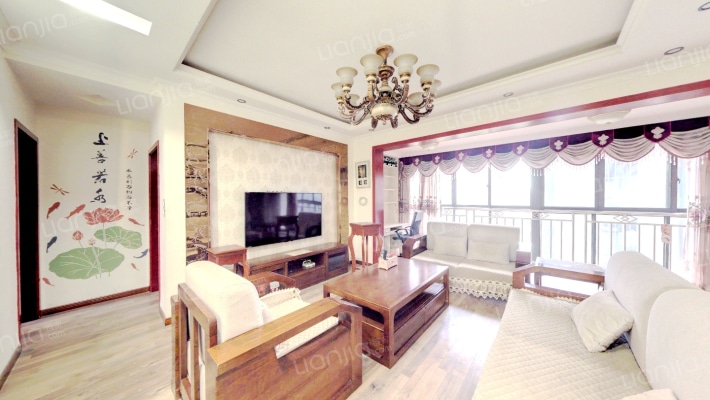 花样年龙年国际中心二手房实景图