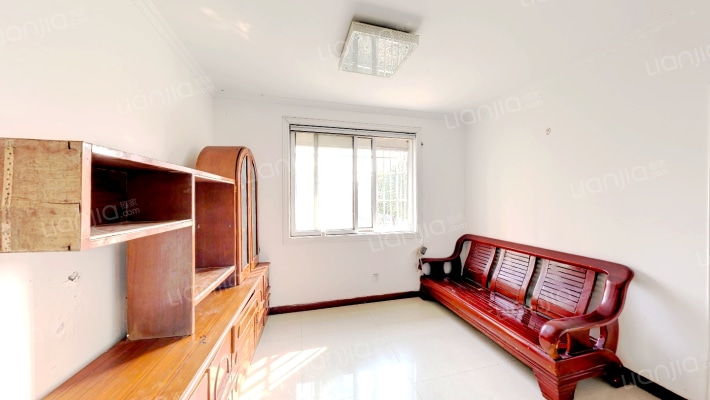 新兴和苑二手房实景图